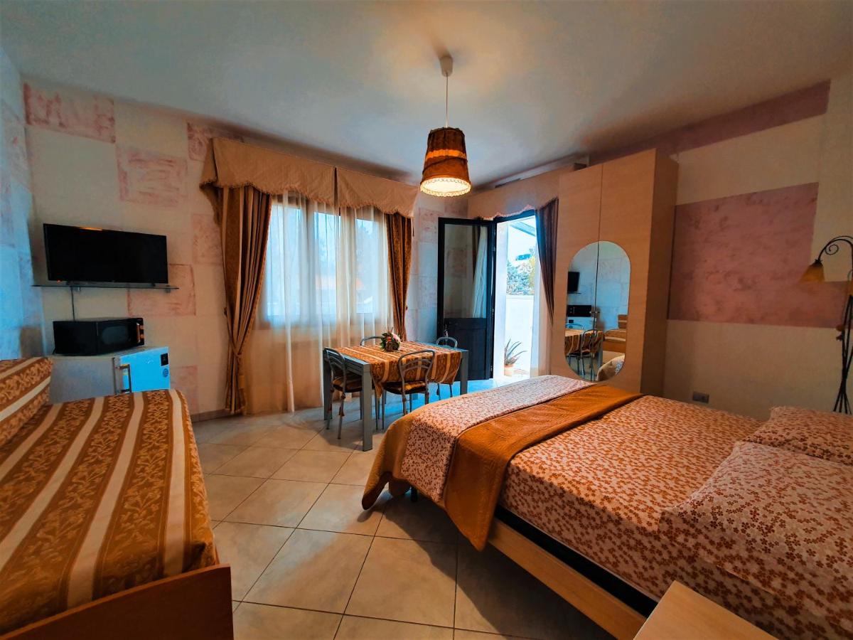 Da Casa Tiziana 호텔 포르토 세자레오 외부 사진